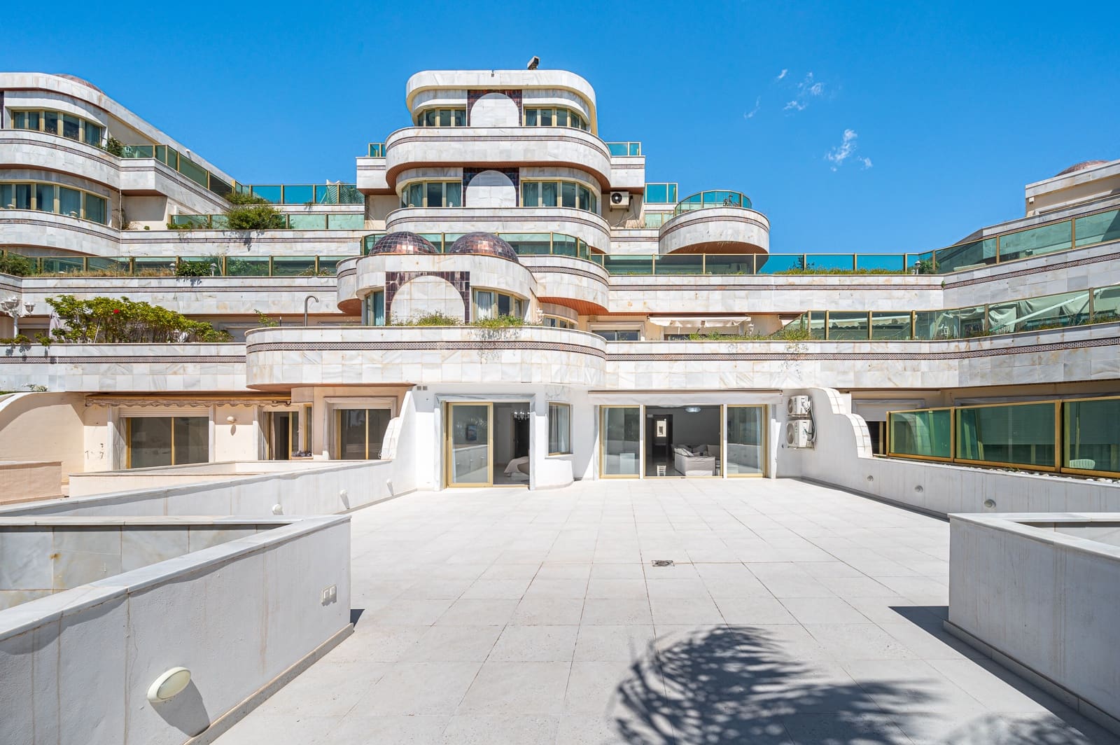 3 quarto Apartamento para venda em Puerto Banus com piscina - 3 200 000 € (Ref: 8162733)