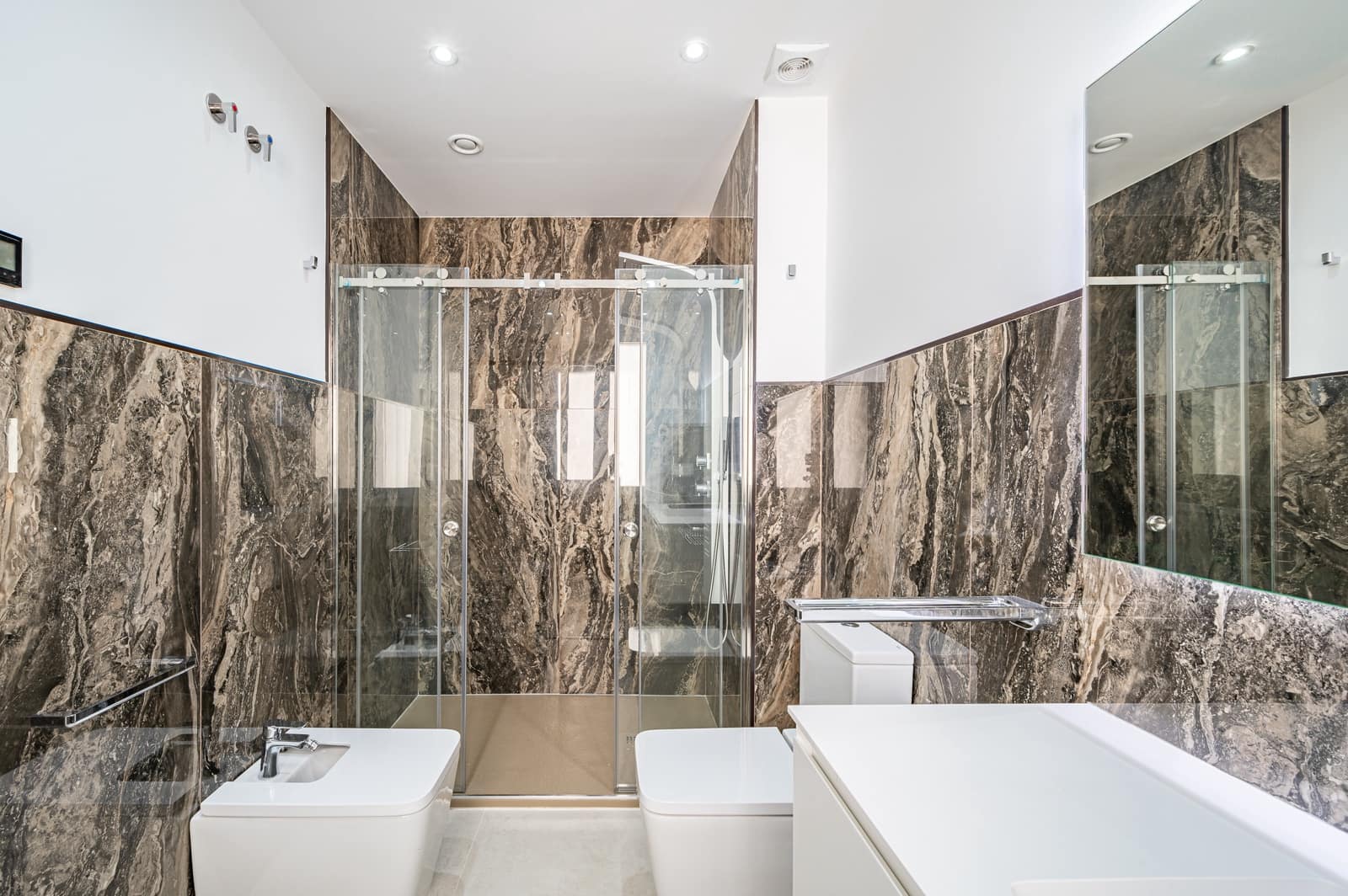 3 quarto Apartamento para venda em Puerto Banus com piscina - 3 200 000 € (Ref: 8162733)