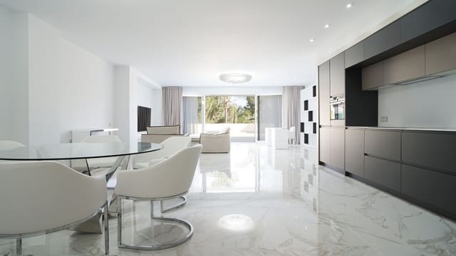 3 quarto Apartamento para venda em Puerto Banus, Marbella com piscina - 3 200 000 € (Ref: 8162733)