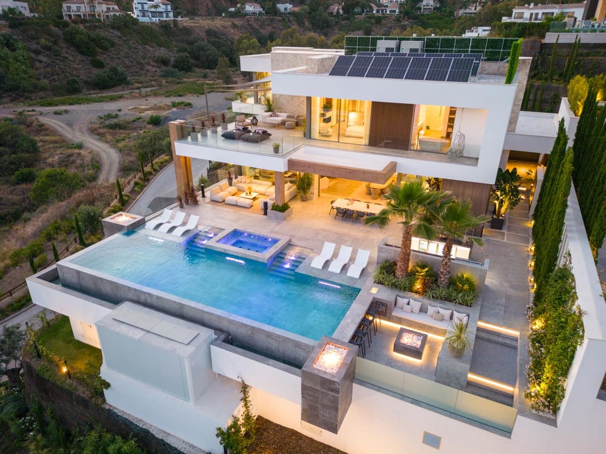 6 soveværelse Villa til salg i La Quinta med swimmingpool - € 11.000.000 (Ref: 8162742)