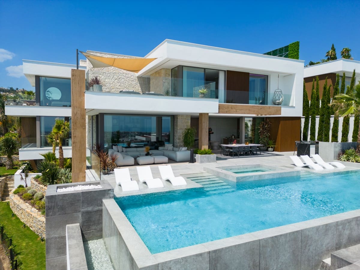 6 soveværelse Villa til salg i La Quinta med swimmingpool - € 11.000.000 (Ref: 8162742)