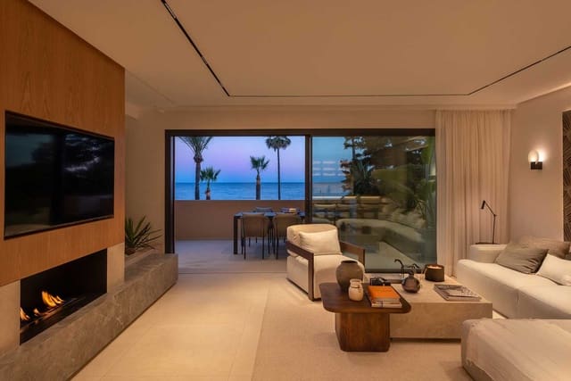 3 bedroom Apartment for sale in Saladillo-Benamara, Estepona with pool - € 1,995,000 (Ref: 8337529)