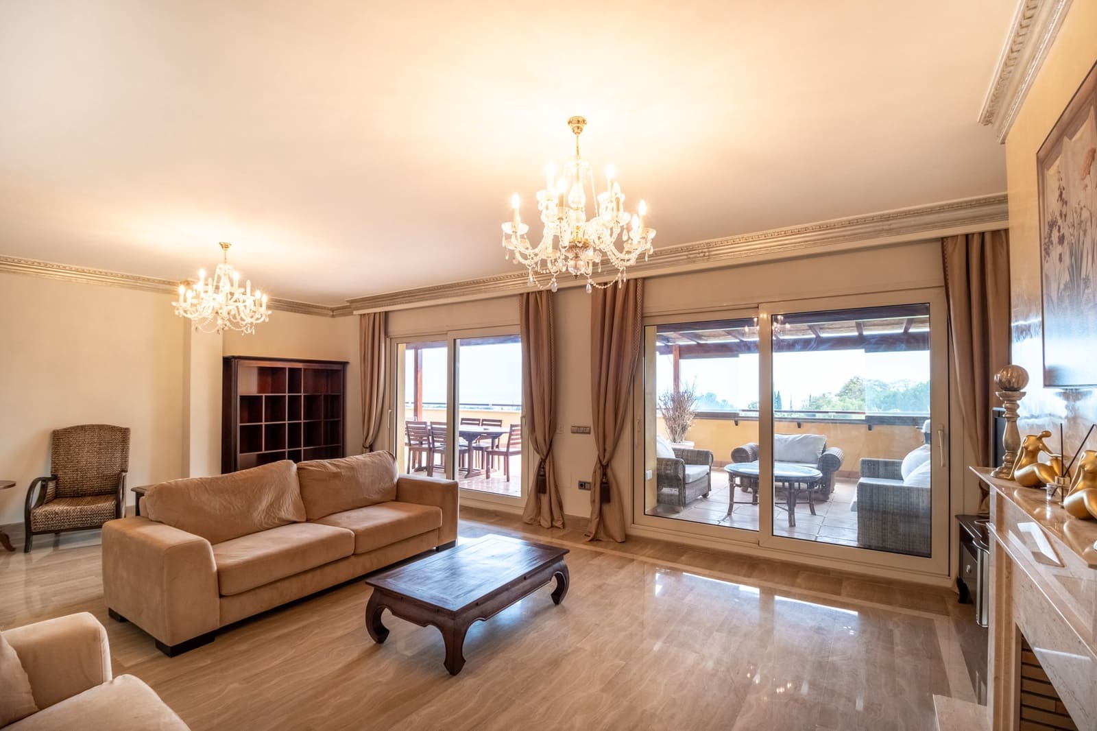 3 sypialnia Apartament na sprzedaż w Golden Mile z basenem - 1 150 000 € (Ref: 8359369)