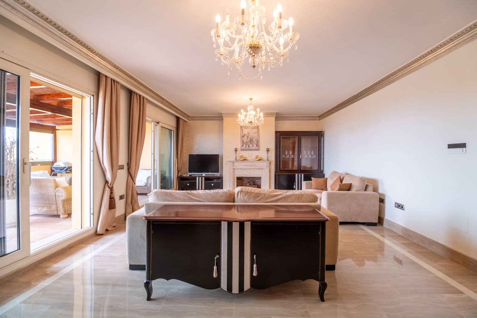 3 sypialnia Apartament na sprzedaż w Golden Mile z basenem - 1 150 000 € (Ref: 8359369)