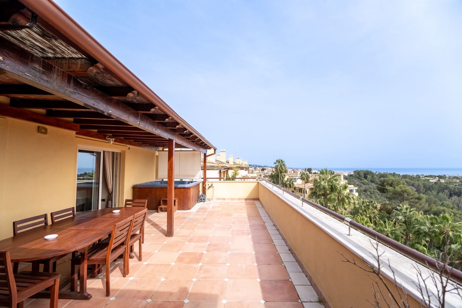 3 sypialnia Apartament na sprzedaż w Golden Mile z basenem - 1 150 000 € (Ref: 8359369)