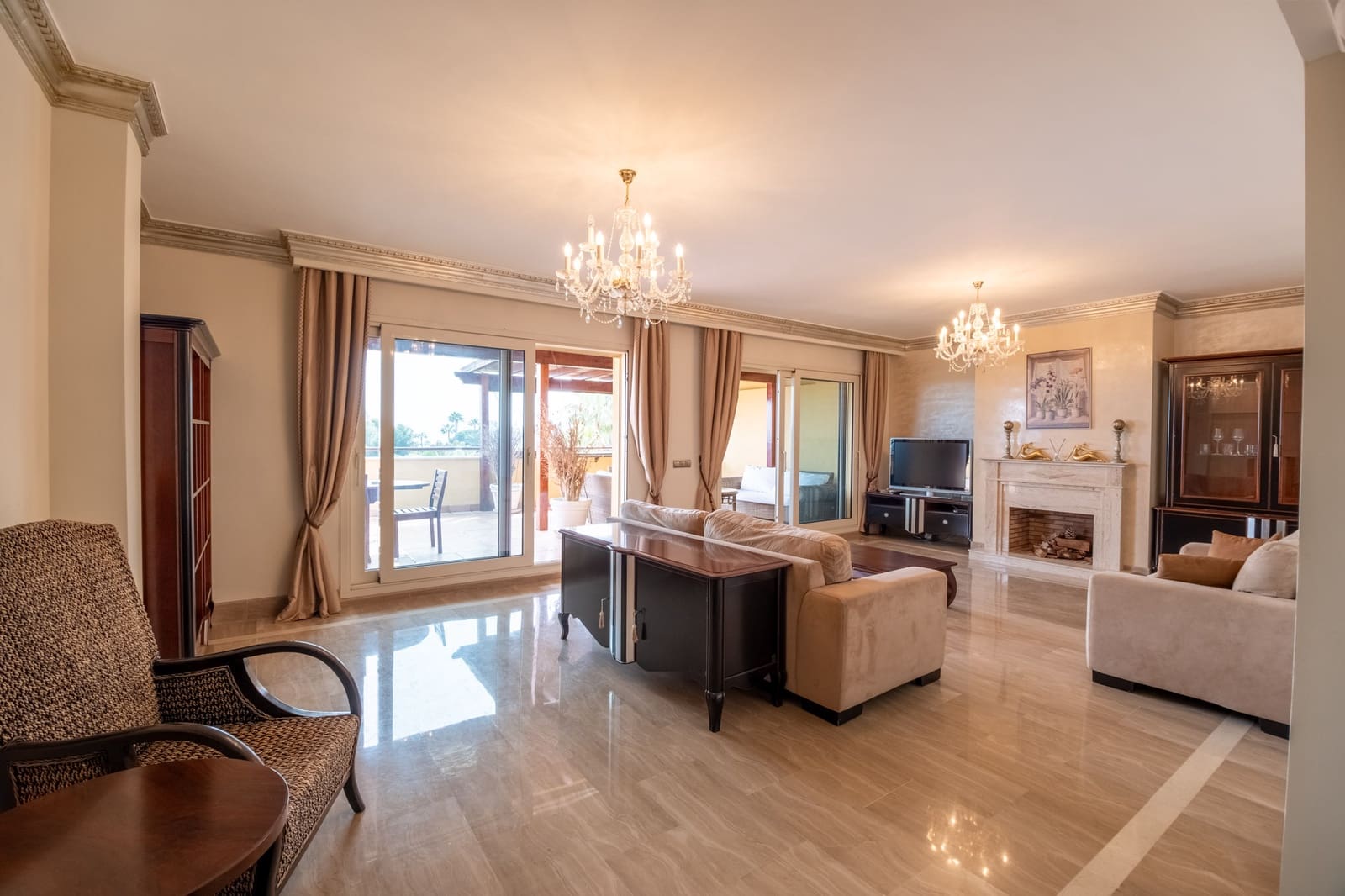 3 sypialnia Apartament na sprzedaż w Golden Mile z basenem - 1 150 000 € (Ref: 8359369)