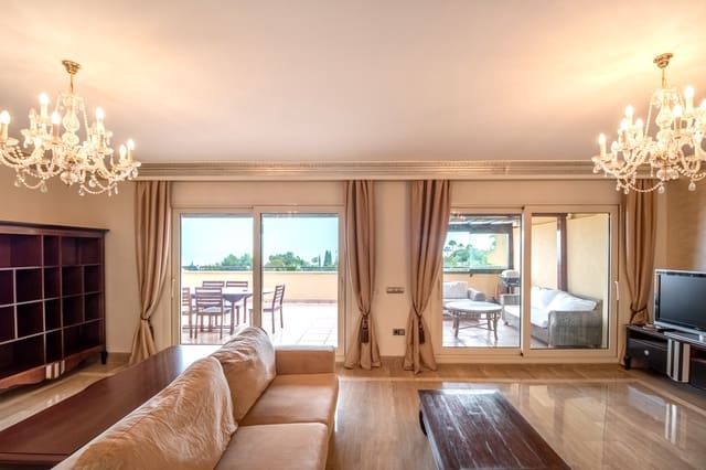 3 soveværelse Lejlighed til salg i Sierra Blanca, Marbella med swimmingpool - € 1.150.000 (Ref: 8359369)