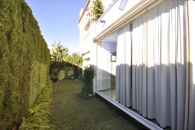 4 soveværelse Lejlighed til salg i Marbella med swimmingpool - € 1.150.000 (Ref: 8365166)