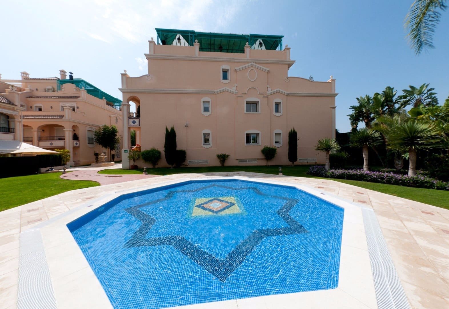 4 soveværelse Lejlighed til salg i Marbella med swimmingpool - € 1.150.000 (Ref: 8365166)