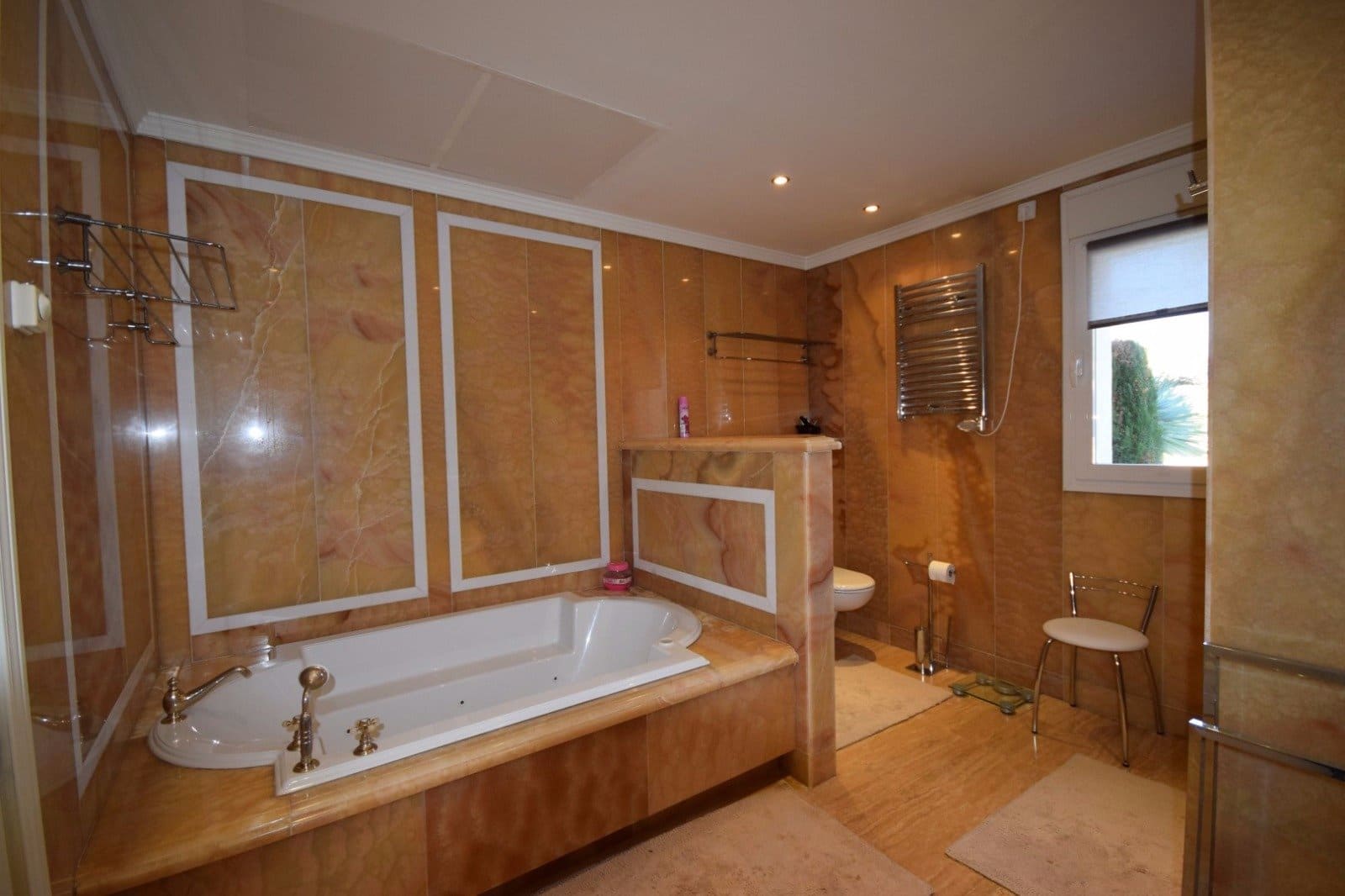 4 soveværelse Lejlighed til salg i Marbella med swimmingpool - € 1.150.000 (Ref: 8365166)