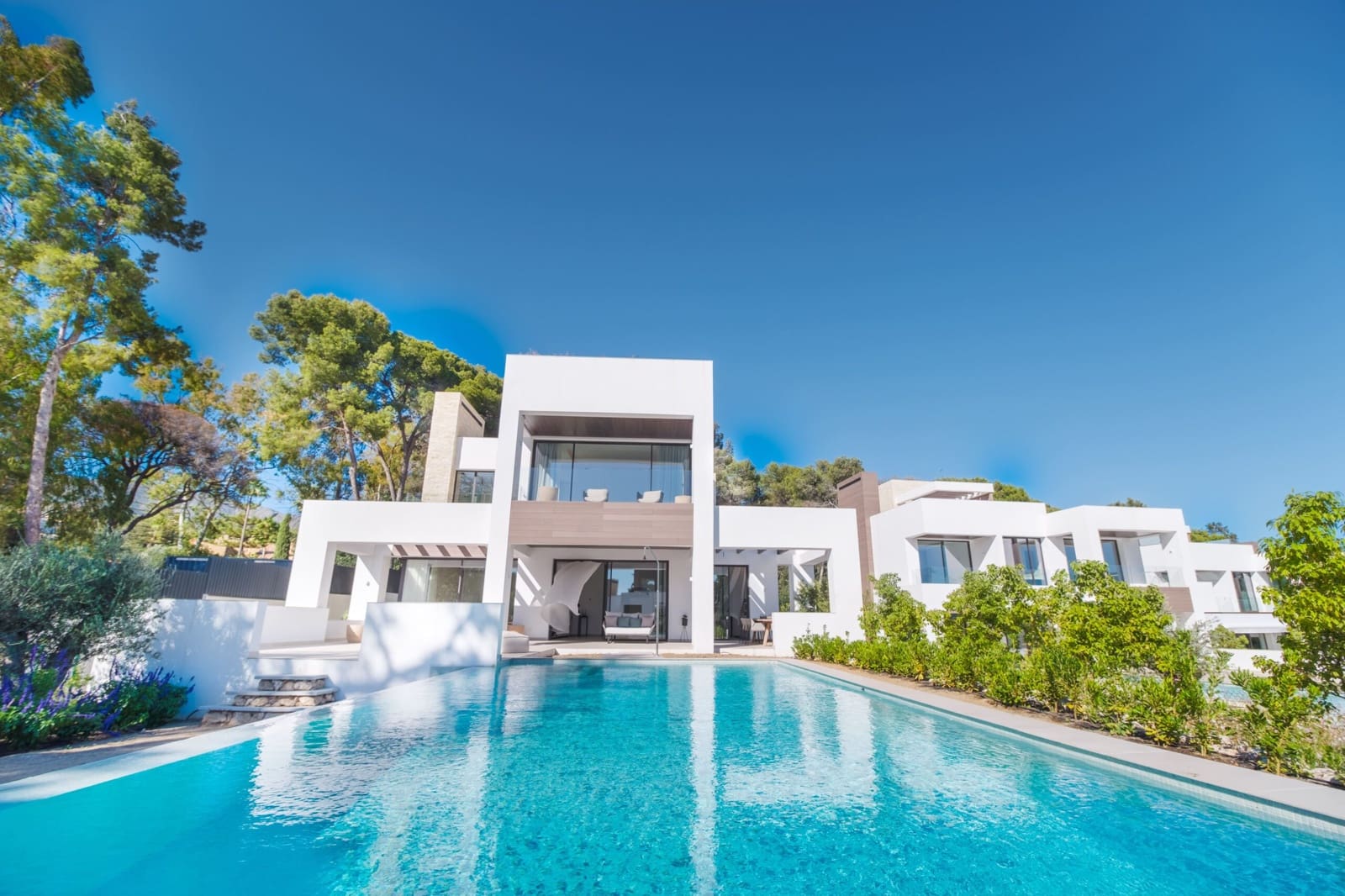 4 soveværelse Villa til salg i Marbella med swimmingpool - € 4.985.000 (Ref: 8382470)