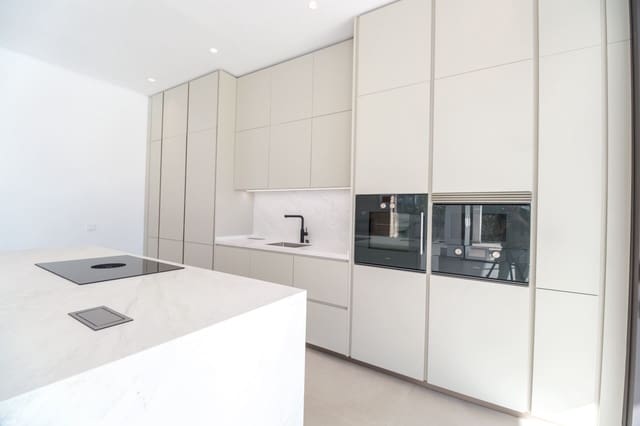 4 soveværelse Villa til salg i La Carolina - Guadalpín, Marbella med swimmingpool - € 4.600.000 (Ref: 8384923)