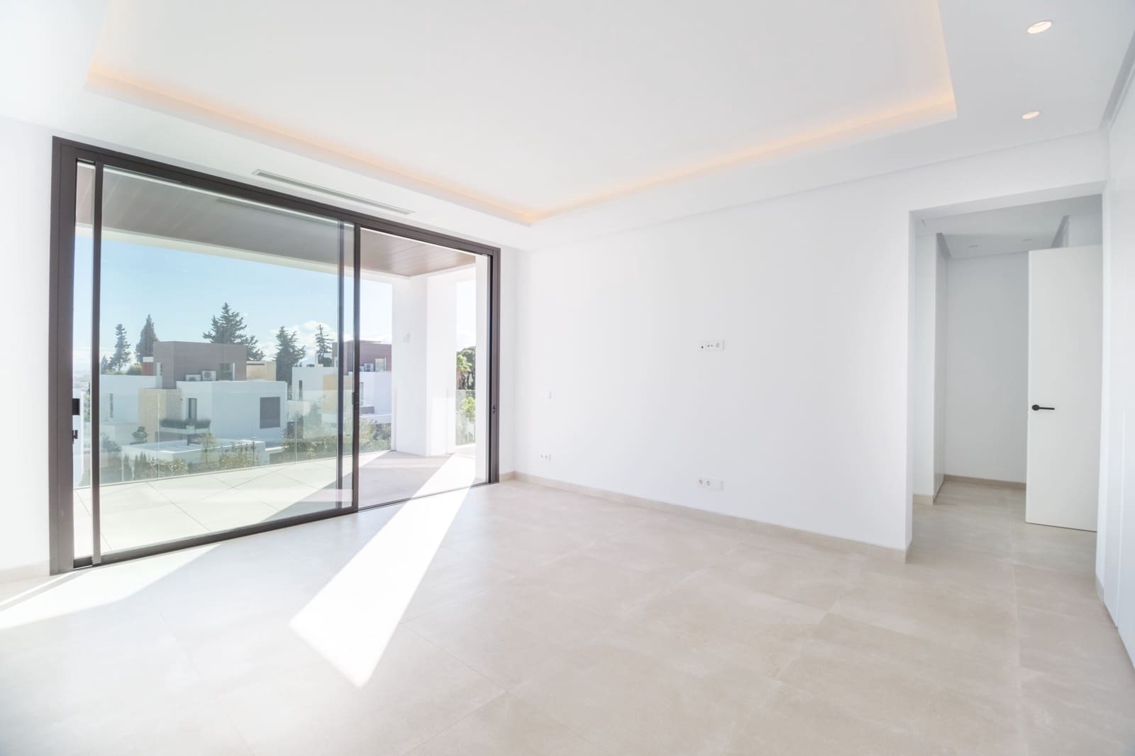4 sypialnia Willa na sprzedaż w Golden Mile z basenem - 4 600 000 € (Ref: 8384923)