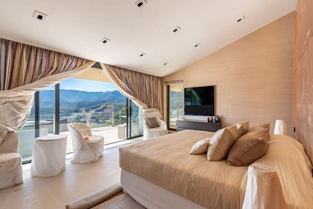 6 soverom Villa til salgs i La Zagaleta, Benahavís med svømmebasseng - € 10 450 000 (Ref: 8421036)