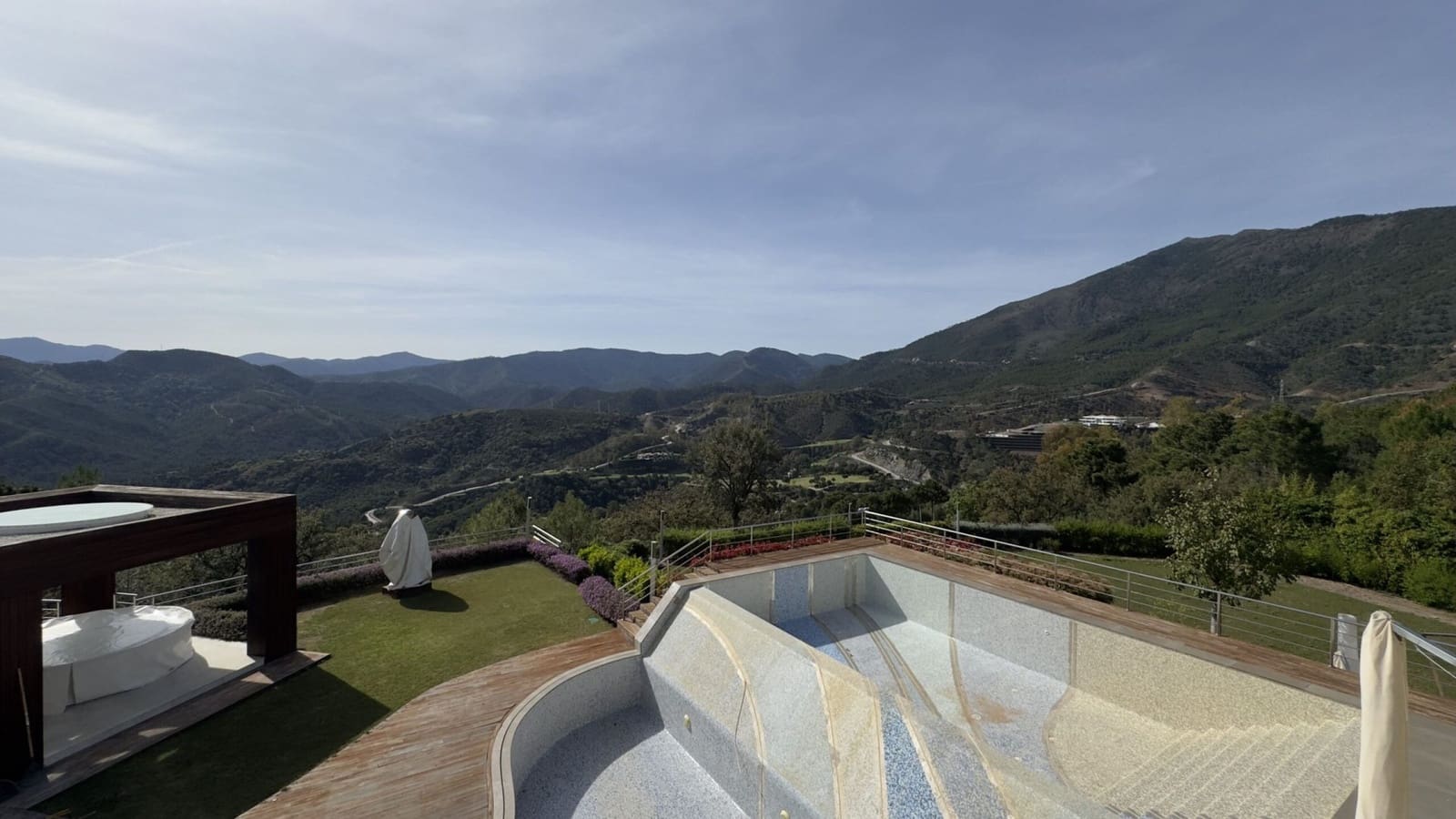 Chalet de 6 habitaciones en La Zagaleta en venta con piscina garaje - 10.450.000 € (Ref: 8421036)