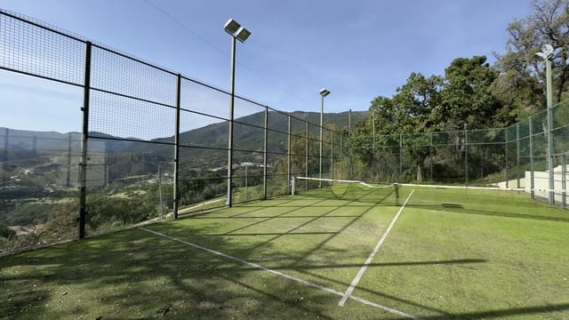 Chalet de 6 habitaciones en La Zagaleta, Benahavís en venta con piscina garaje - 10.450.000 € (Ref: 8421036)