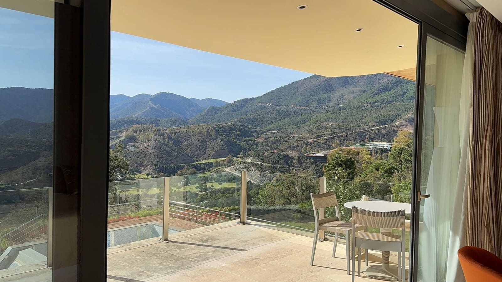 Chalet de 6 habitaciones en La Zagaleta en venta con piscina garaje - 10.450.000 € (Ref: 8421036)