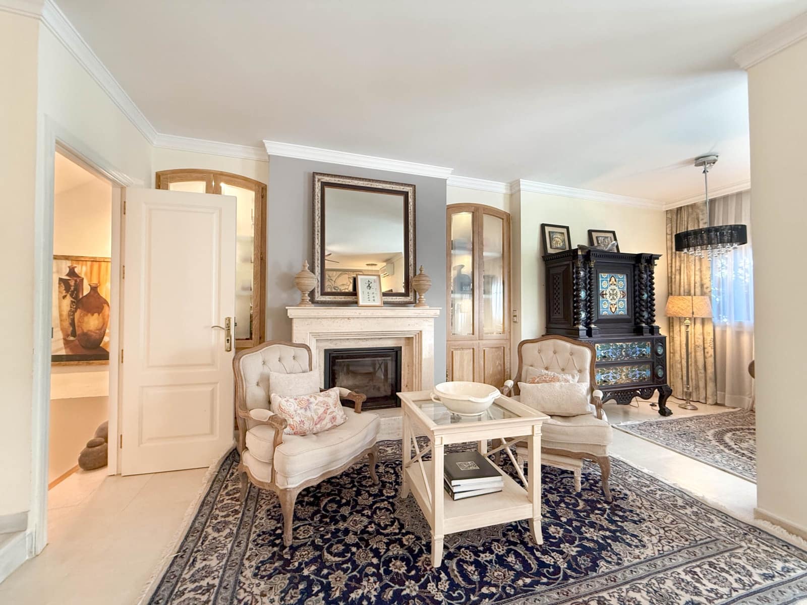 5 soveværelse Villa til salg i Nueva Andalucia med swimmingpool - € 1.050.000 (Ref: 8805821)