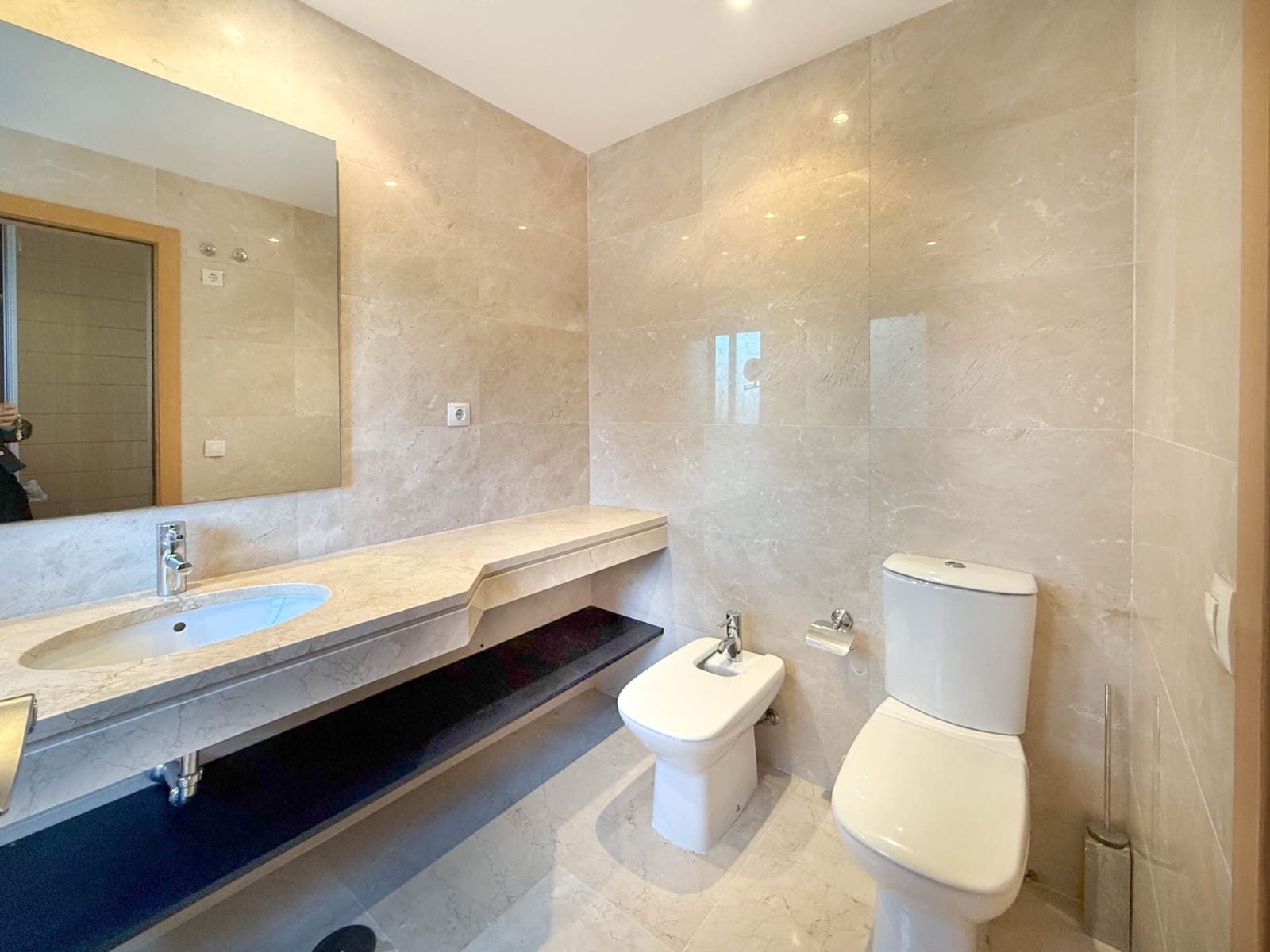 3 bedroom Apartment for sale in Estepona with pool - € 460,000 (Ref: 8848768)