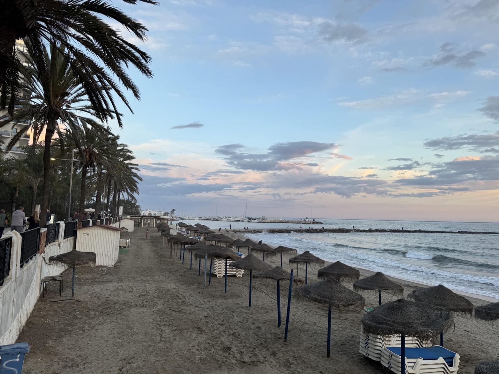 2 bedroom Apartment for sale in Las Lagunas de Mijas with pool - € 690,000 (Ref: 8969942)