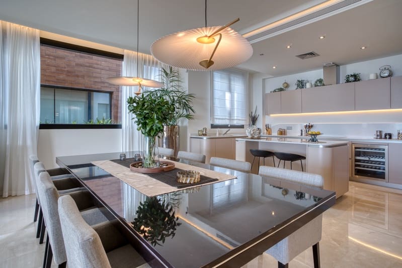 4 soveværelse Lejlighed til salg i Marbella med swimmingpool - € 3.850.000 (Ref: 8982112)