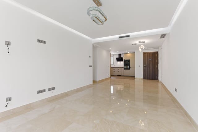 3 makuuhuone Huoneisto myytävänä paikassa Nueva Alcántara, Marbella - 650 000 € (Ref: 9007727)