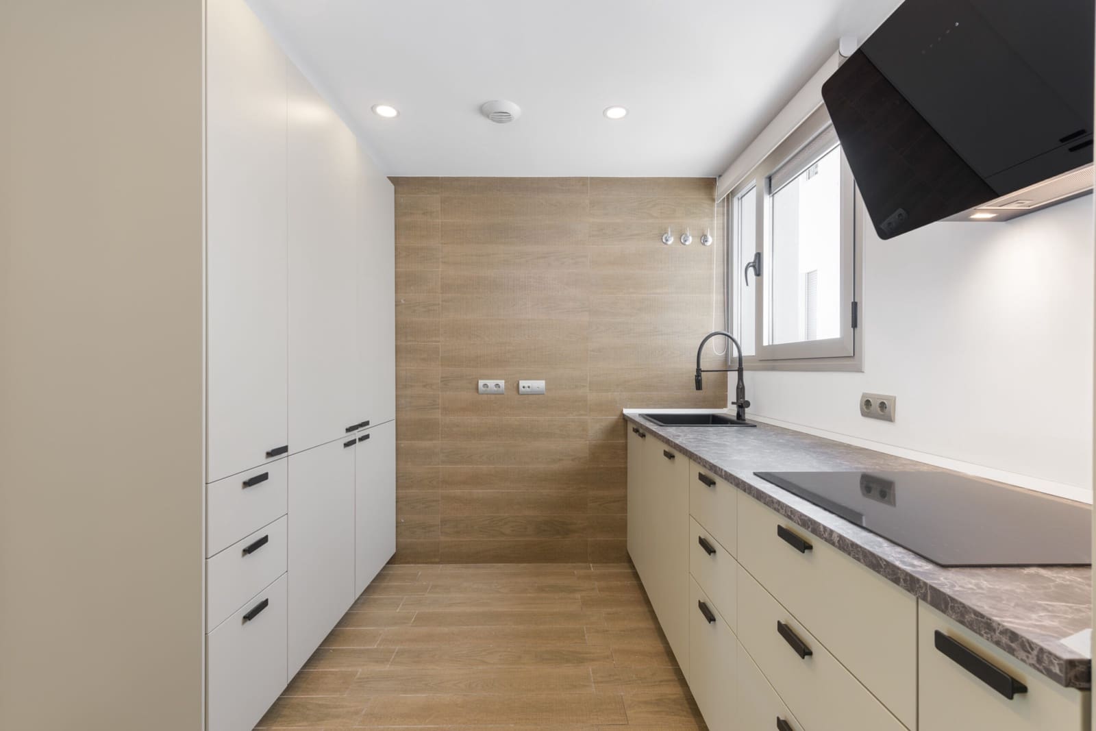 3 makuuhuone Huoneisto myytävänä paikassa San Pedro de Alcantara - 650 000 € (Ref: 9007727)