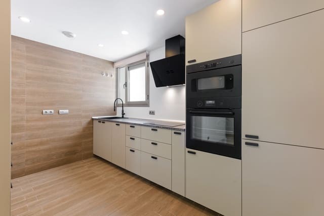 3 soverom Leilighet til salgs i Nueva Alcántara, Marbella - € 650 000 (Ref: 9007727)