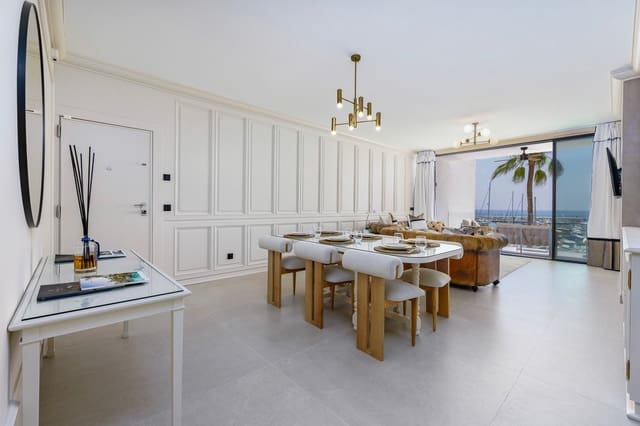2 soveværelse Lejlighed til salg i Puerto Banus, Marbella - € 1.899.000 (Ref: 9019831)