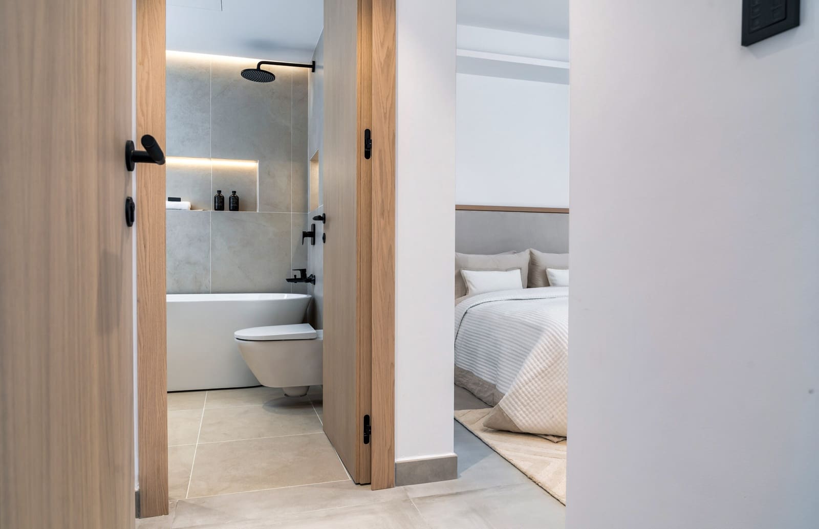 Apartamento de 4 habitaciones en Puerto Banus en venta - 3.750.000 € (Ref: 9019832)