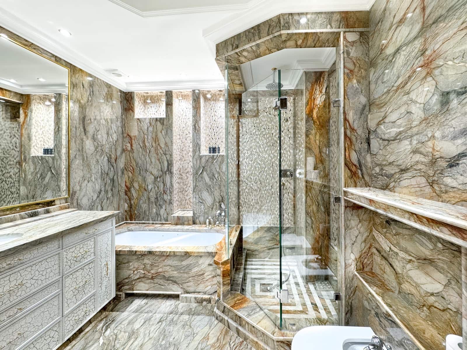 2 sypialnia Apartament na sprzedaż w Puerto Banus z basenem - 2 000 000 € (Ref: 9068514)