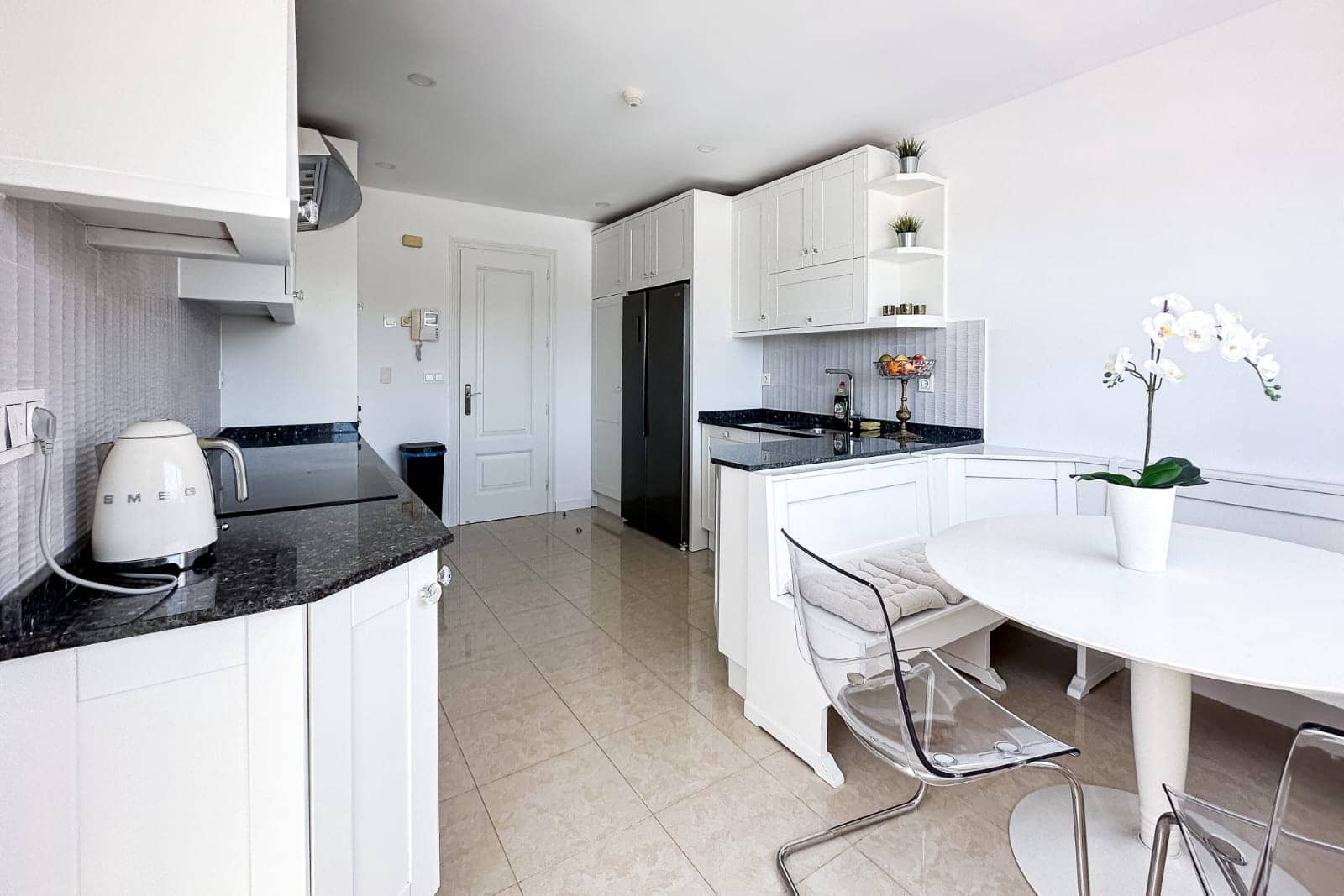3 sovrum Lägenhet till salu i Marbella med pool - 2 100 000 € (Ref: 9068515)