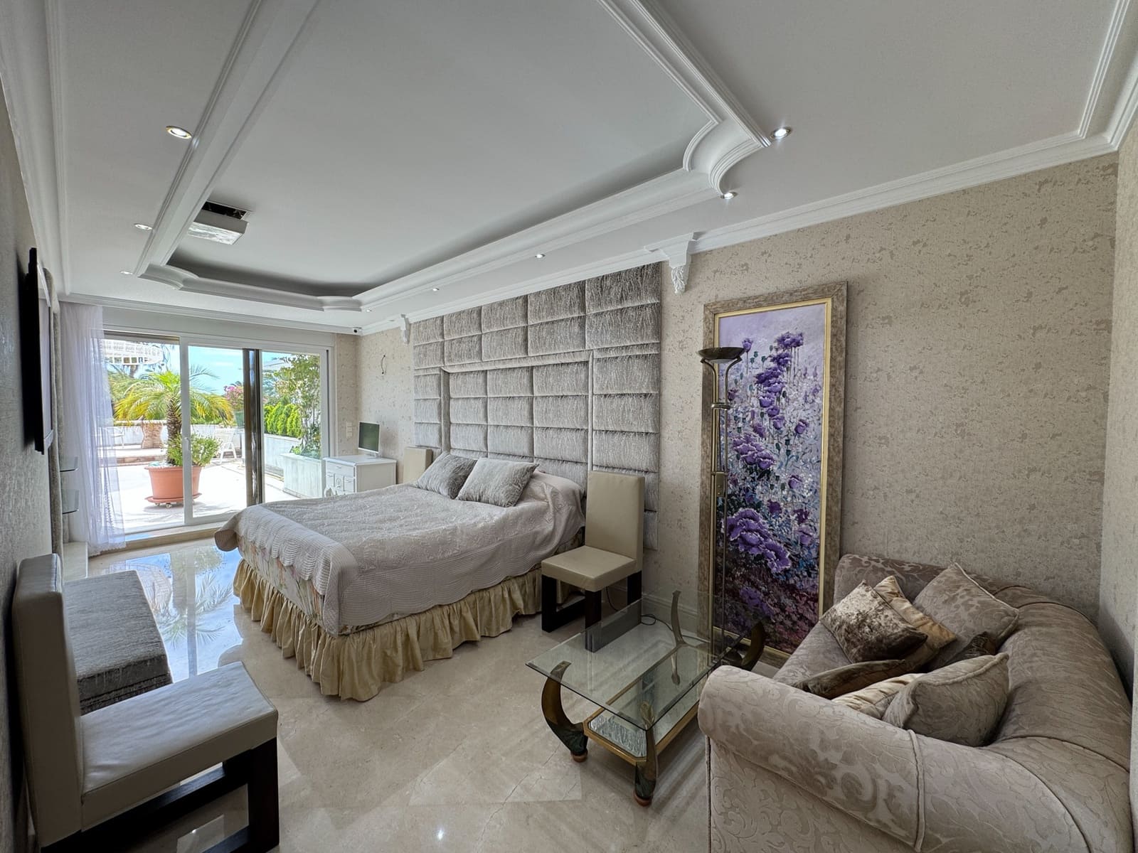 1 sypialnia Apartament na sprzedaż w Puerto Banus z basenem - 1 500 000 € (Ref: 9068516)