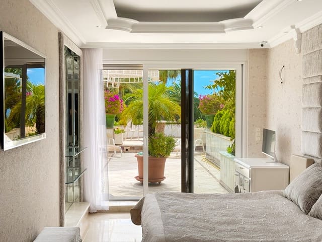1 chambre Appartement à vendre à Puerto Banus, Marbella avec piscine - 1 500 000 € (Ref: 9068516)