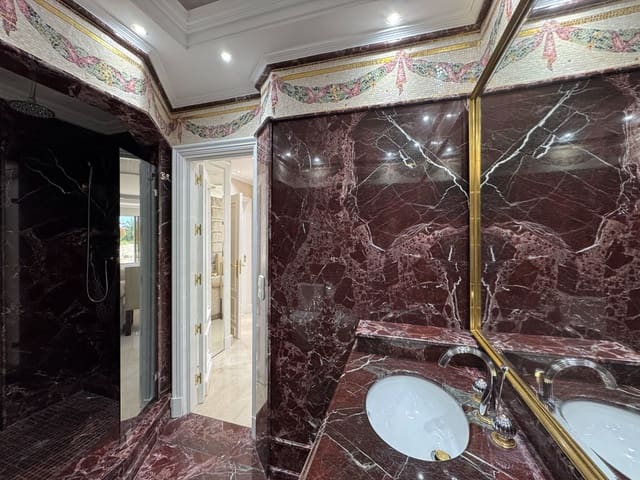 1 chambre Appartement à vendre à Puerto Banus, Marbella avec piscine - 1 500 000 € (Ref: 9068516)