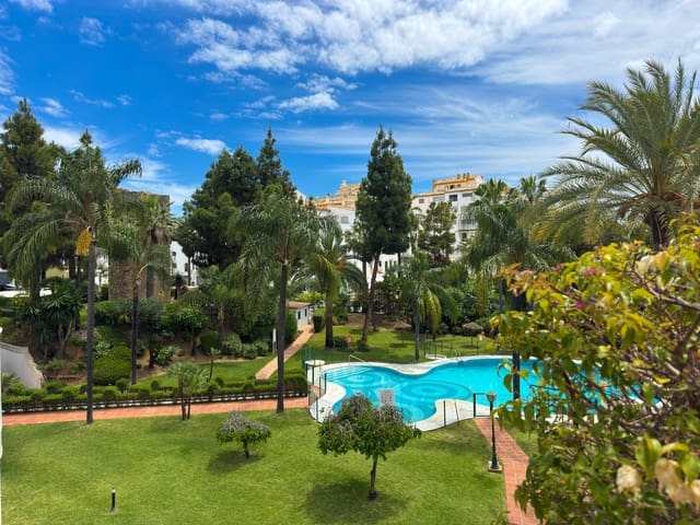 1 chambre Appartement à vendre à Puerto Banus, Marbella avec piscine - 1 500 000 € (Ref: 9068516)