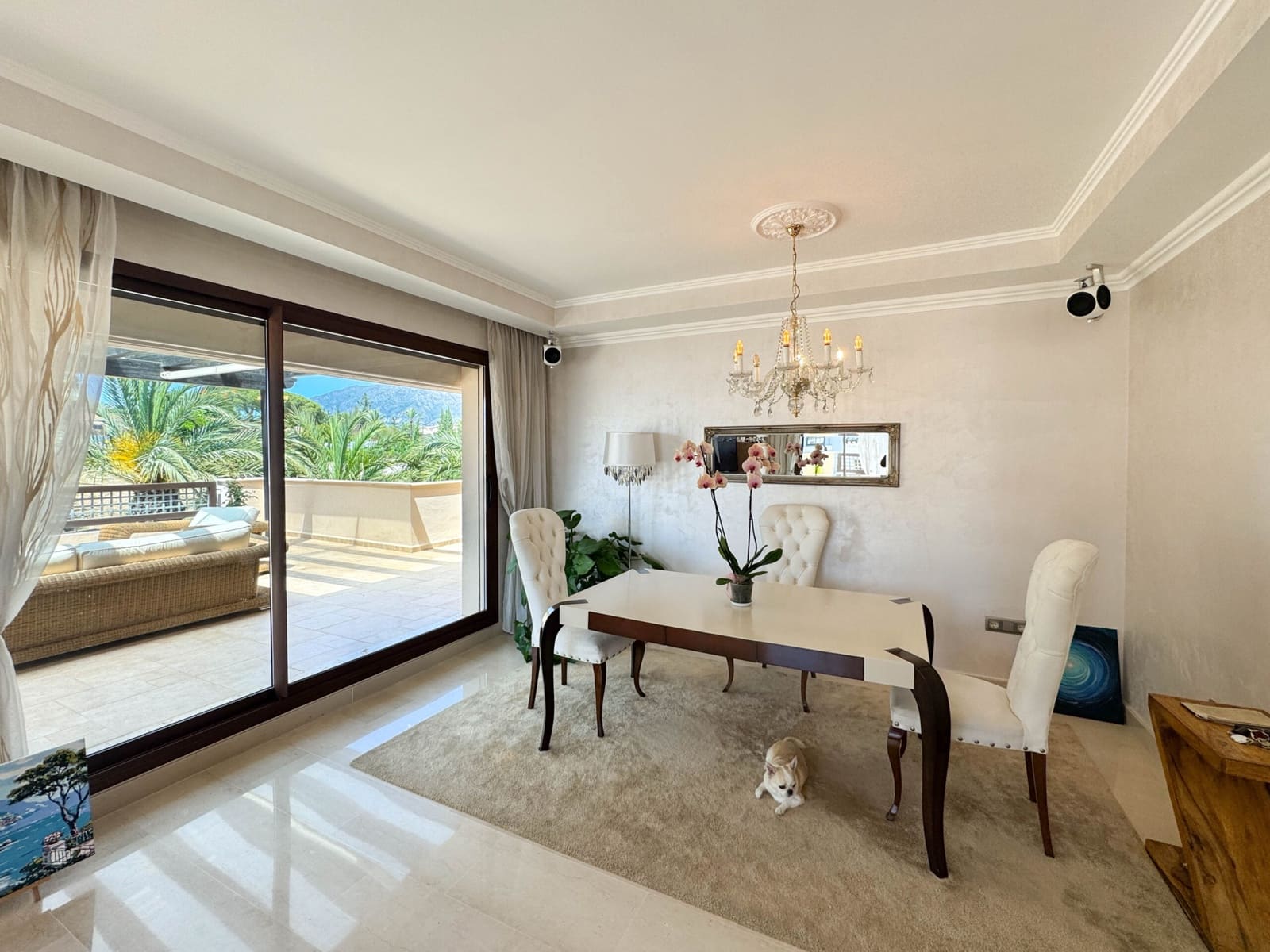 2 makuuhuone Huoneisto myytävänä paikassa Puerto Banus mukana uima-altaan - 1 100 000 € (Ref: 9073139)