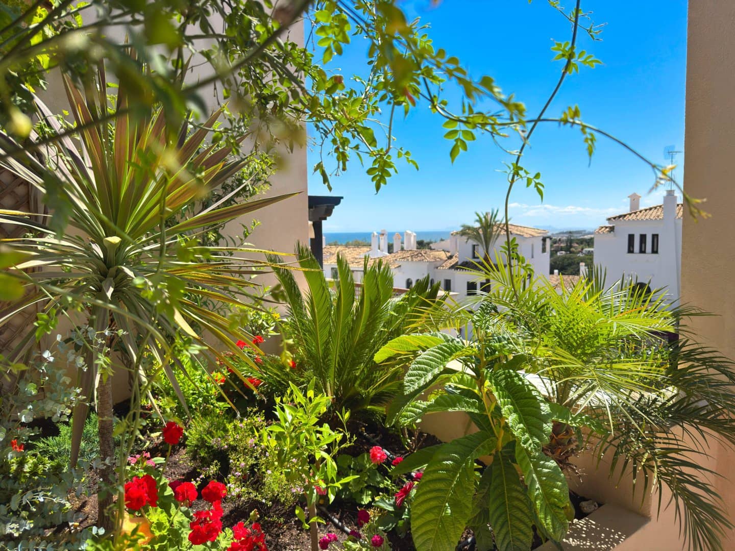 2 slaapkamer Appartement te koop in Marbella met zwembad garage - € 970.000 (Ref: 9073139)