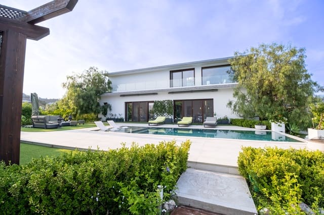 5 bedroom Villa for sale in La Quinta, Benahavís with pool - € 3,950,000 (Ref: 9111842)