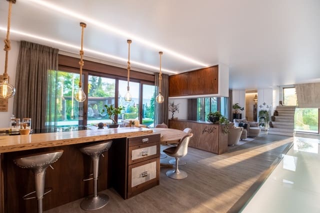 5 sypialnia Willa na sprzedaż w La Quinta, Benahavís z basenem - 3 950 000 € (Ref: 9111842)