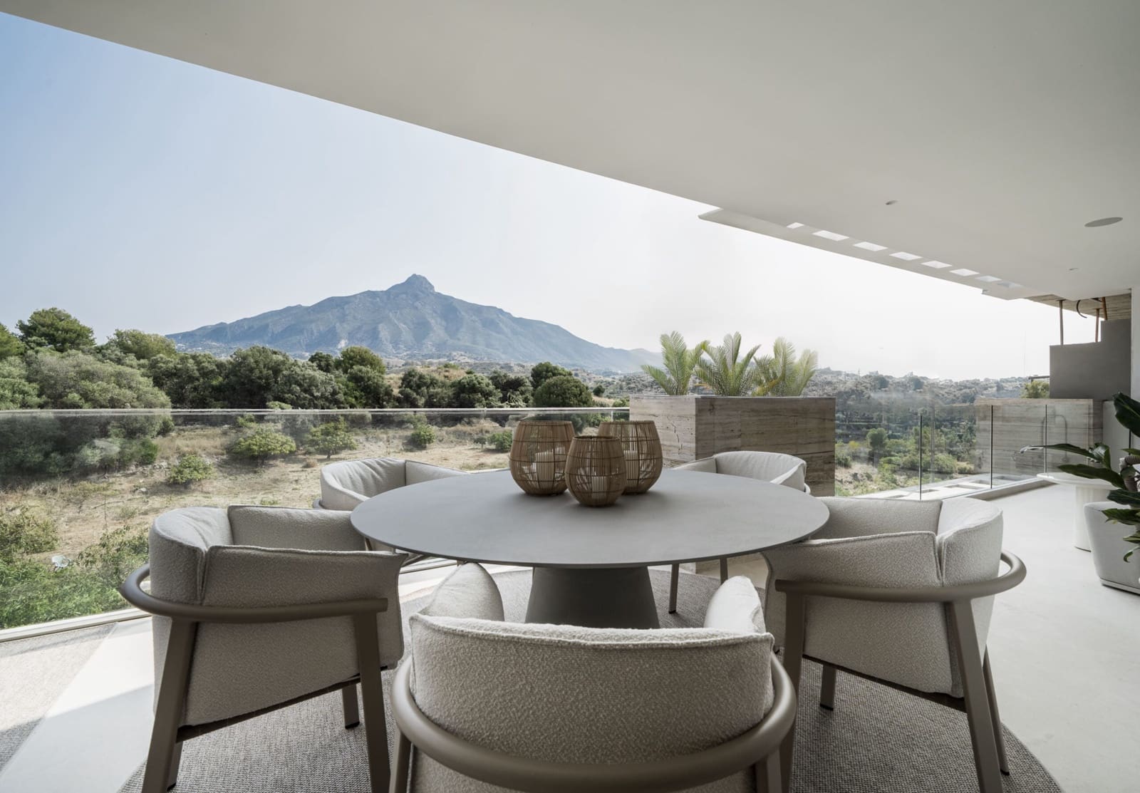 2 quarto Apartamento para venda em Nueva Andalucia com piscina - 1 238 490 € (Ref: 9127968)