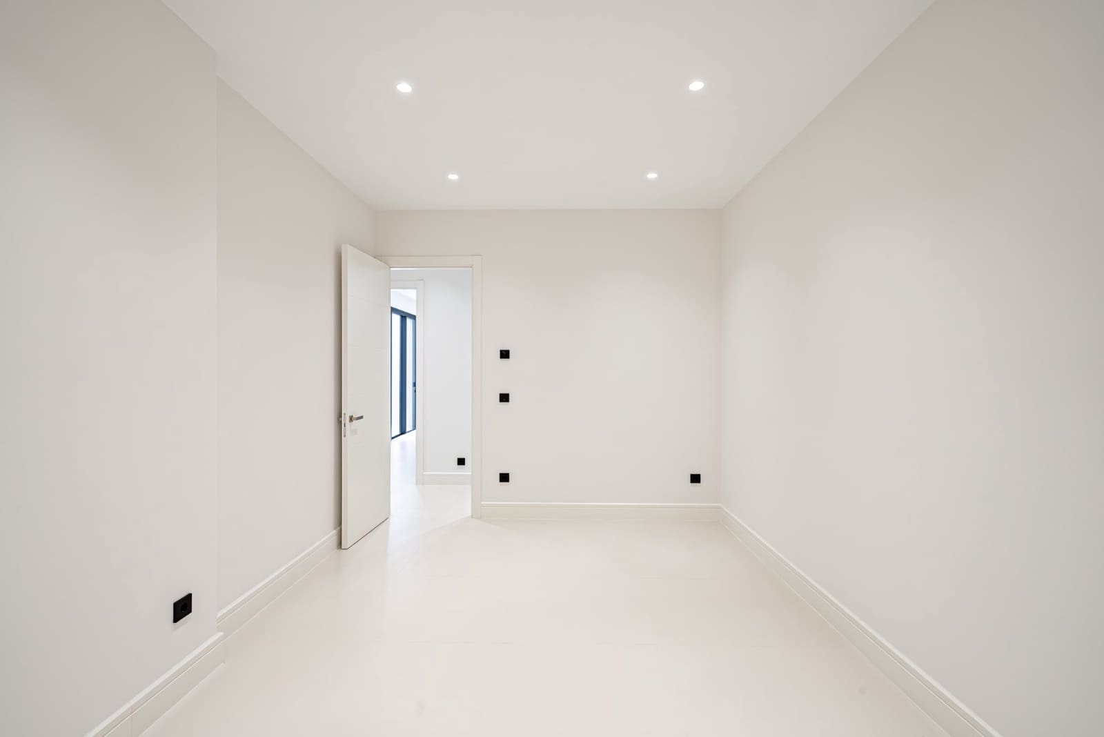 4 quarto Moradia para venda em Marbella com piscina - 3 500 000 € (Ref: 9148839)