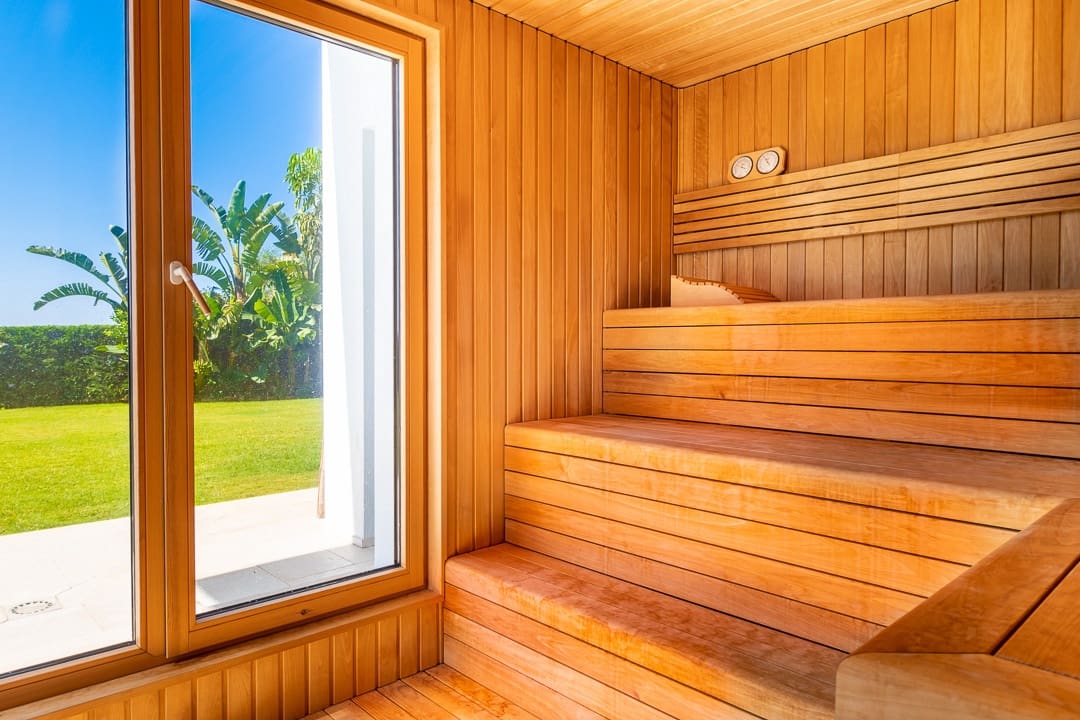 12 slaapkamer Villa te koop in Benahavis met zwembad - € 14.985.000 (Ref: 9148840)