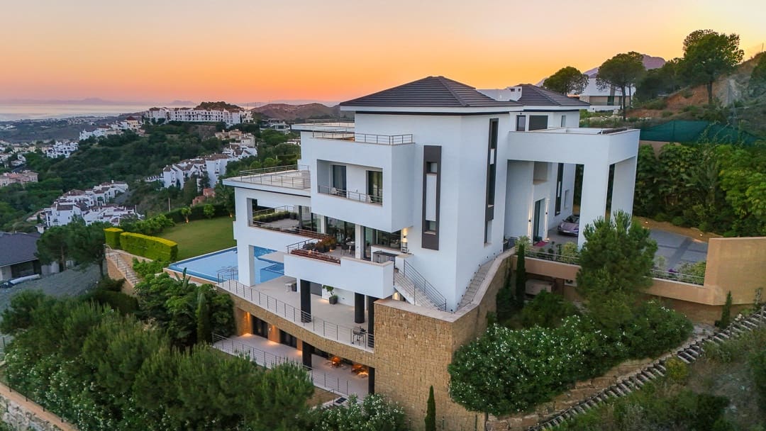 12 slaapkamer Villa te koop in Benahavis met zwembad - € 14.985.000 (Ref: 9148840)
