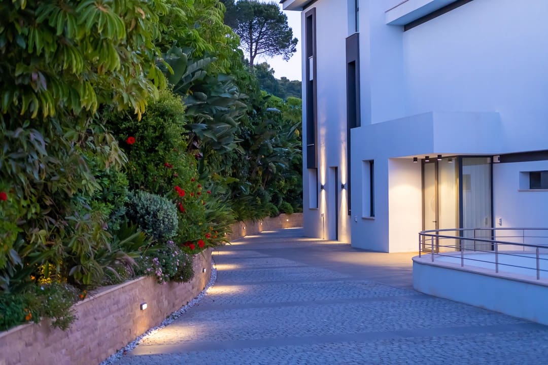 12 soverom Villa til salgs i Benahavis med svømmebasseng - € 14 985 000 (Ref: 9148840)