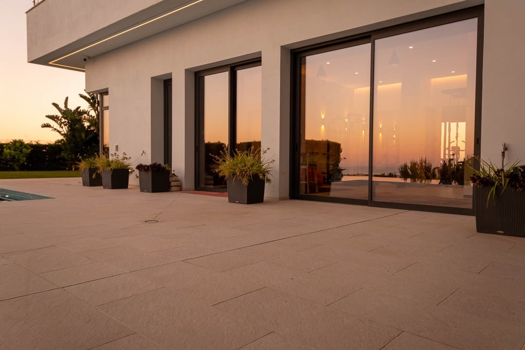 12 soverom Villa til salgs i Benahavis med svømmebasseng - € 14 985 000 (Ref: 9148840)