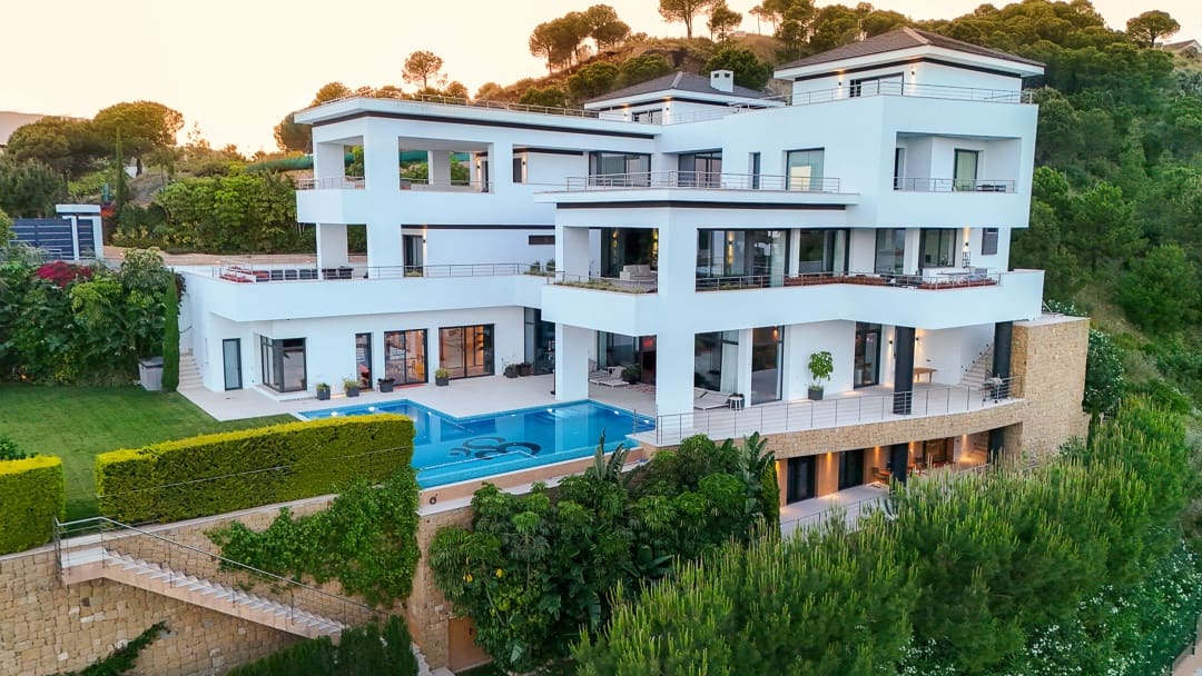 12 soverom Villa til salgs i Benahavis med svømmebasseng - € 14 985 000 (Ref: 9148840)