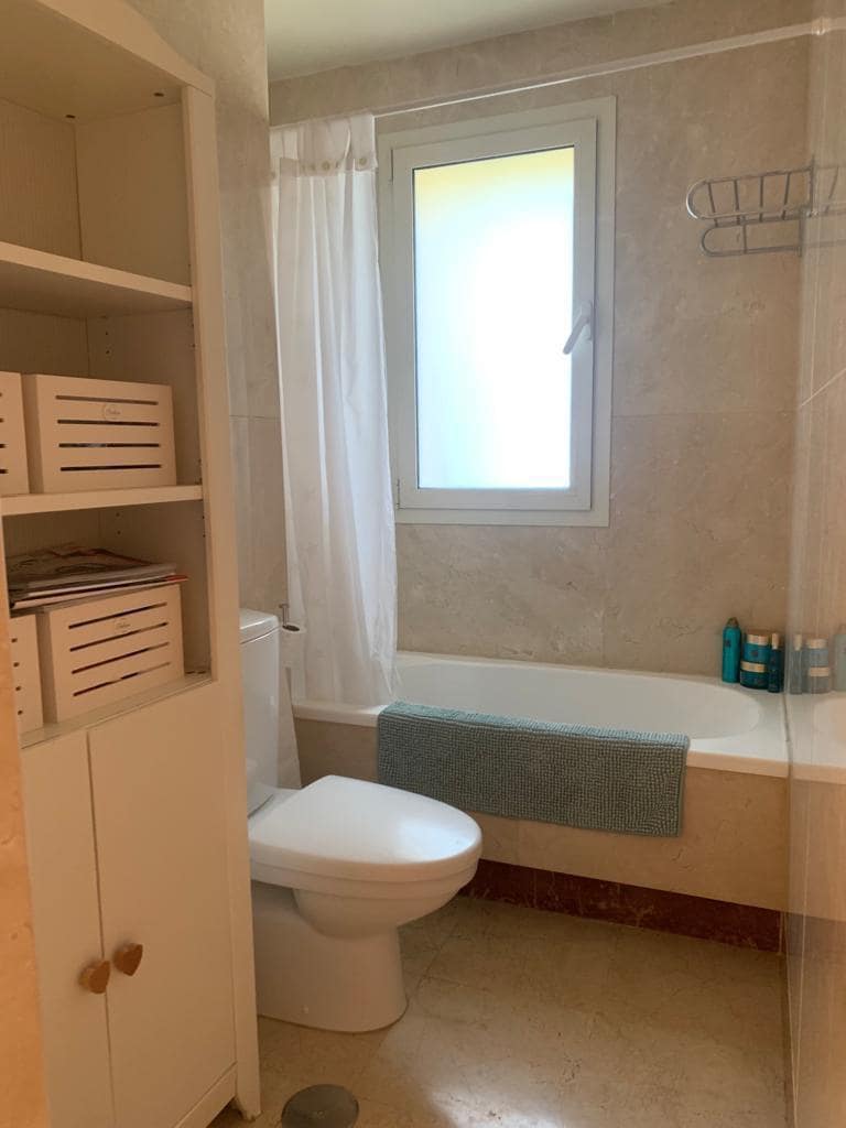 3 sovrum Lägenhet till salu i Golden Mile med pool - 1 300 000 € (Ref: 9159254)