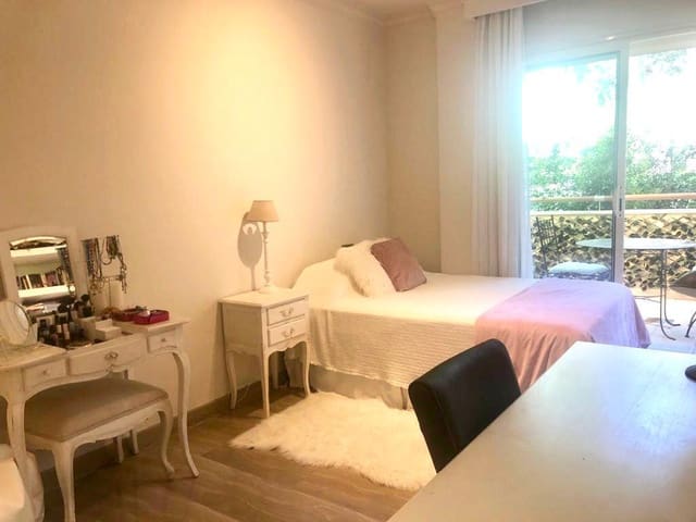 3 soveværelse Lejlighed til salg i Sierra Blanca, Marbella med swimmingpool - € 1.300.000 (Ref: 9159254)