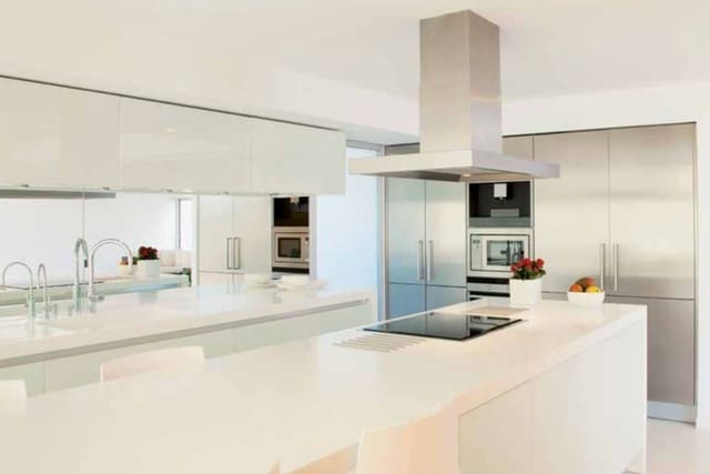 3 soveværelse Lejlighed til salg i Rodeo Alto - Guadaiza - La Campana, Marbella med swimmingpool garage - € 440.200 (Ref: 9334381)